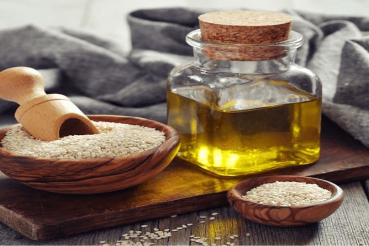 تصویر 1 از روغن کنجد شابلی اردکان انتخابی مناسب مصرف خانوار